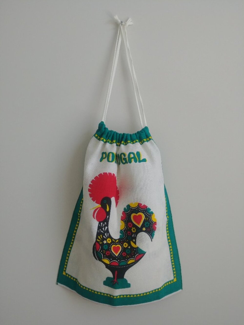 Portugal rooster drawstring fabric tote bag white red yellow green